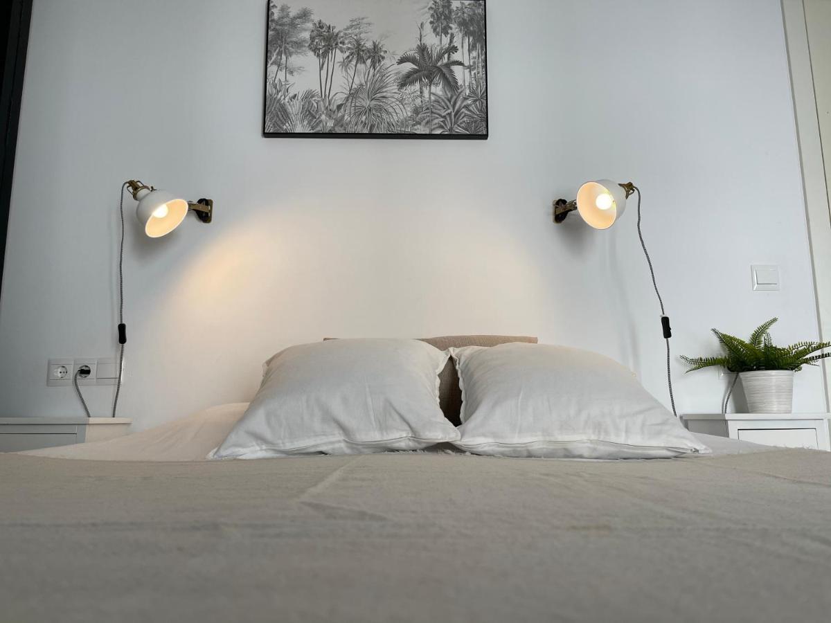 New Townhouse In The Heart Of Nerja With Jacuzzi Villa Exterior photo