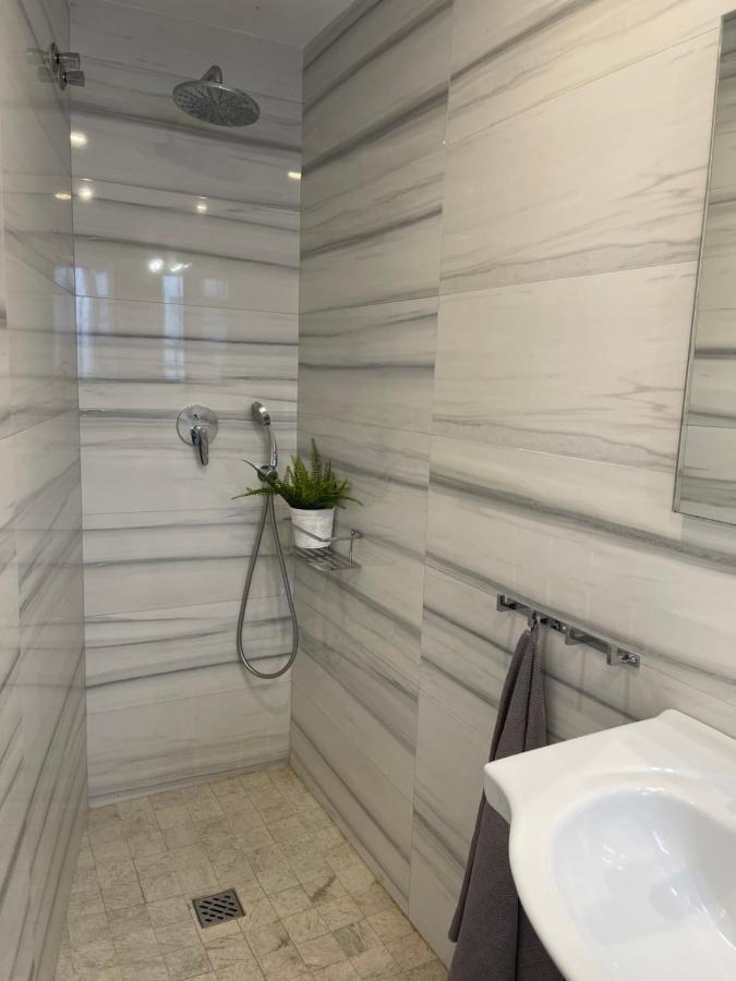 New Townhouse In The Heart Of Nerja With Jacuzzi Villa Exterior photo