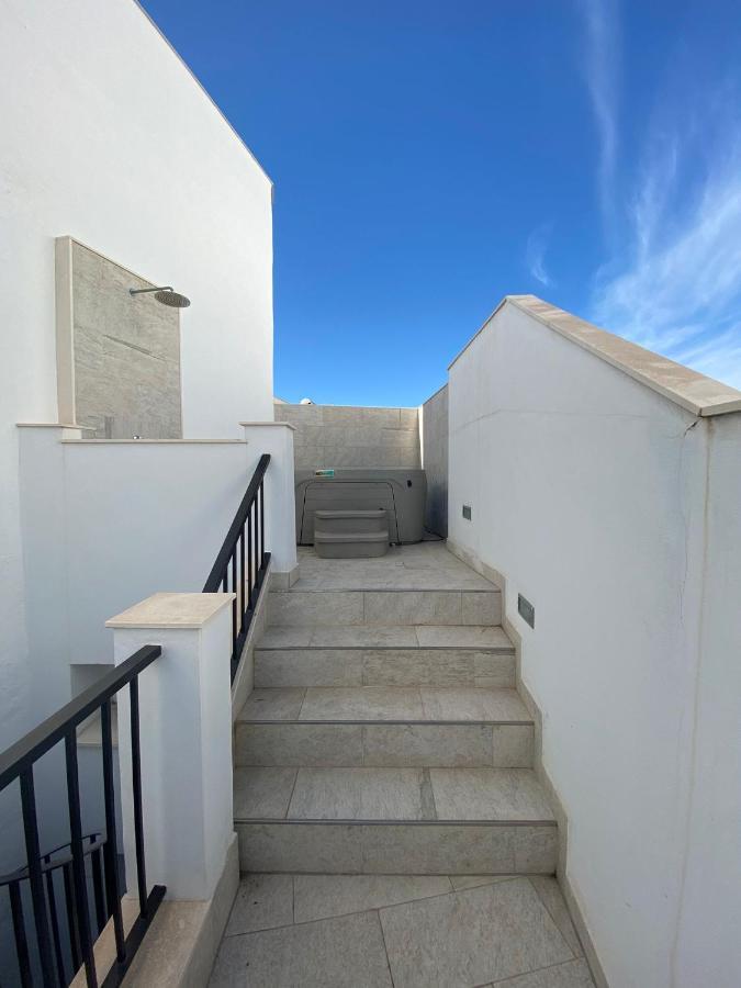 New Townhouse In The Heart Of Nerja With Jacuzzi Villa Exterior photo